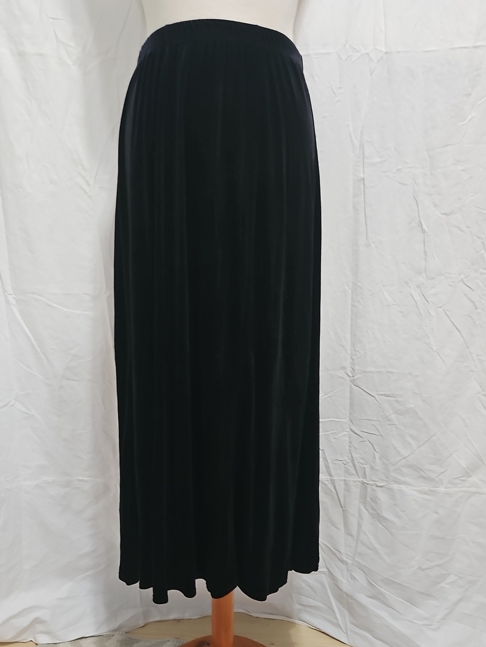 Elementz Black Velvet Maxi Skirt with Elastic Waistband